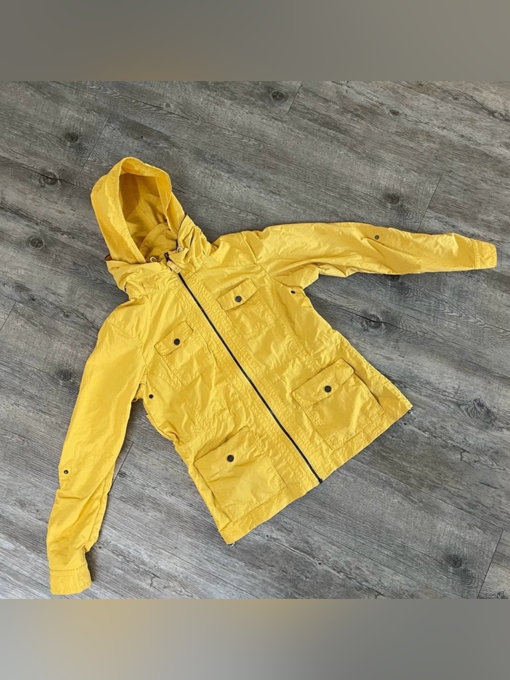 ☔️ Eddie Bauer Yellow Hooded Lightweight Rain Jacket